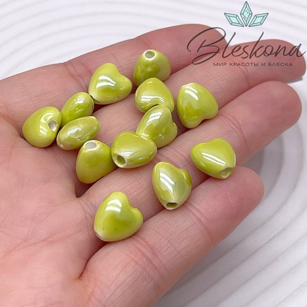 10 мм Бусина сердце, керамика цвет ярко- салатовый