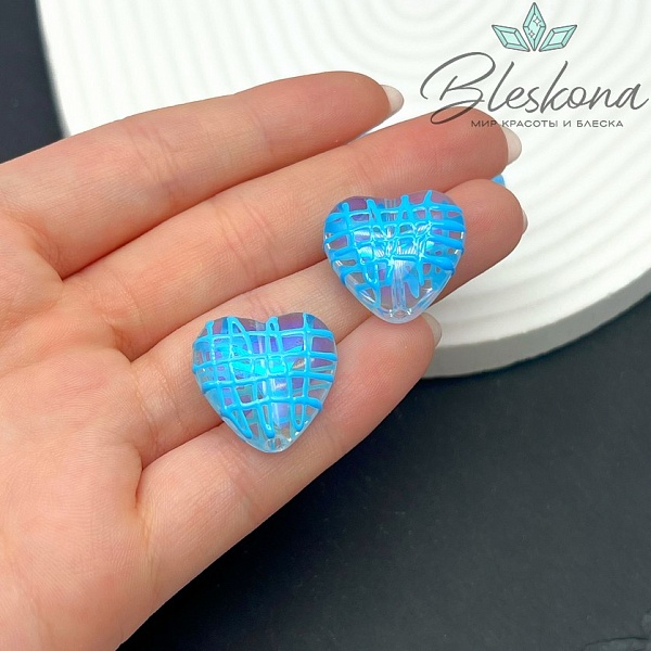 19*20 мм Бусина сердце с переливом голубая глазурь
