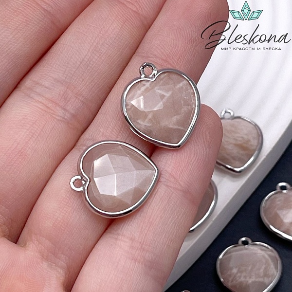 16,3*18,7мм,Цвет серебро,Подвеска Сердце Солнечный камень огранка