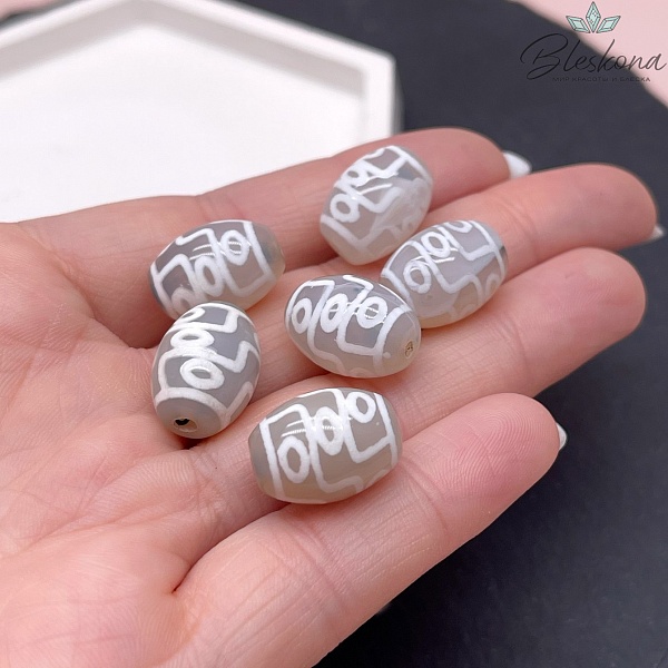 Бусина Дзи 9 глаз серо-белый бочонок 16*12 мм