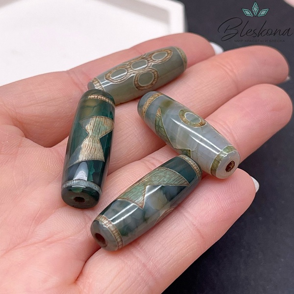 Бусина Дзи Молния и мистический узел зелено-коричневый бочонок 30*11 мм