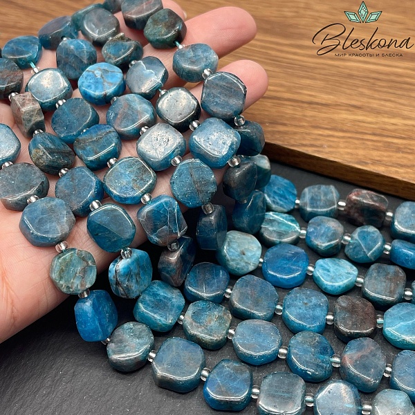 Апатит плоский квадрат фриформ 11-12 мм