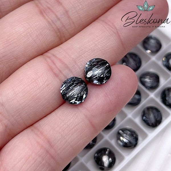 5034 Fantasy Round Bead 8 mm Crystal Silver Night (SINI)