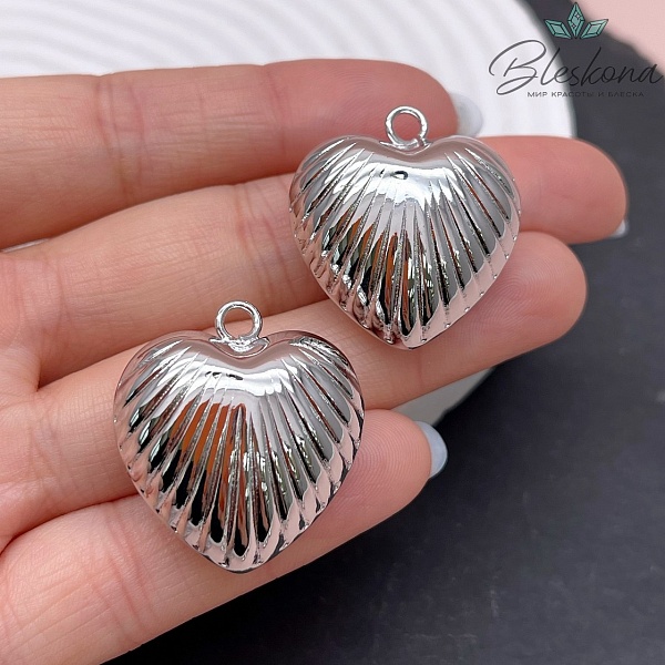 25,5*28мм Цвет серебро, Подвеска Сердце лучи объемное