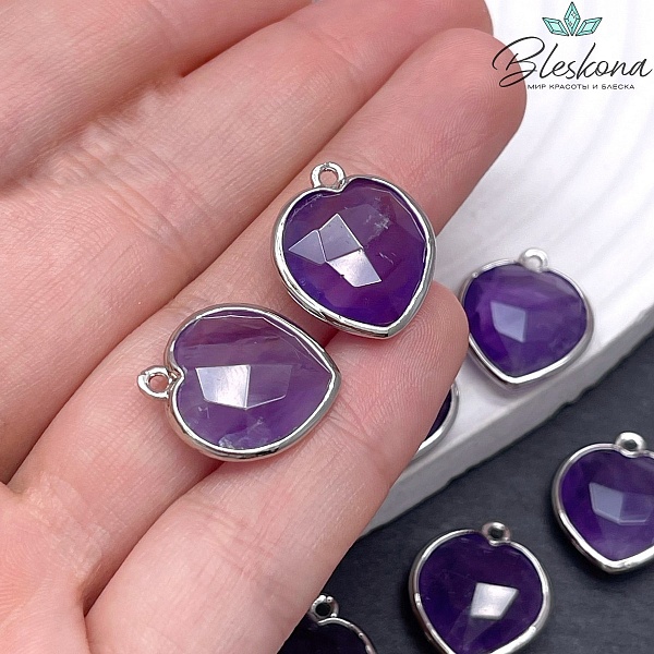 16,3*18,7мм,Цвет серебро,Подвеска Сердце  Аметист огранка