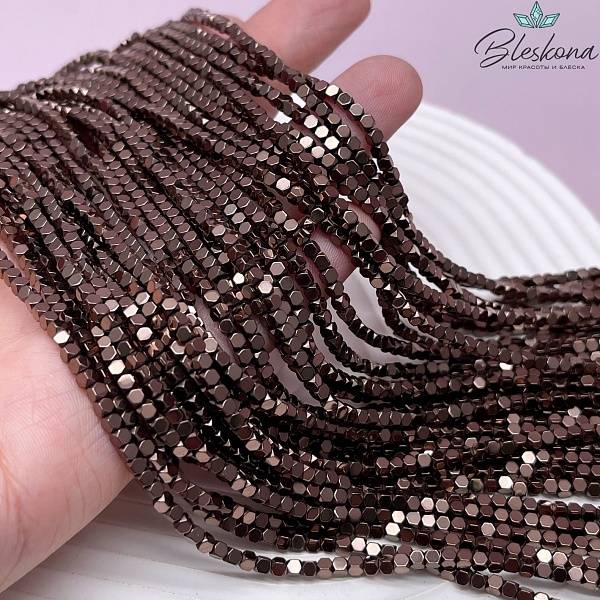 2 мм Гематин имитация, цвет коричневый (шоколадный) куб огранка