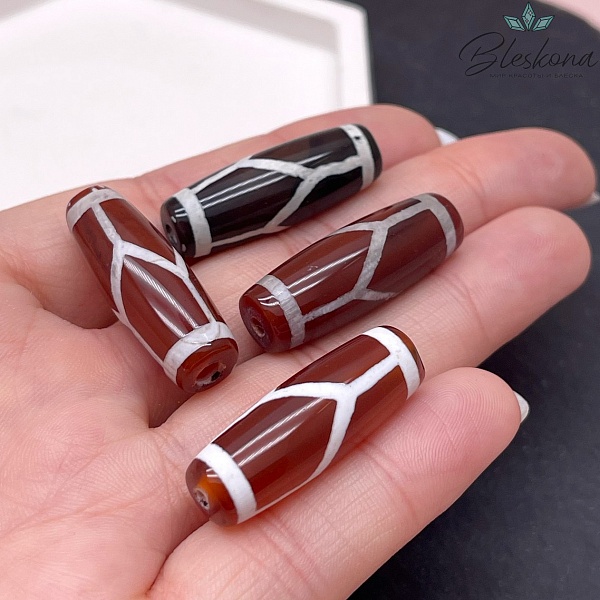 Бусина Дзи Черепаха бело-коричневый бочонок 30*11 мм