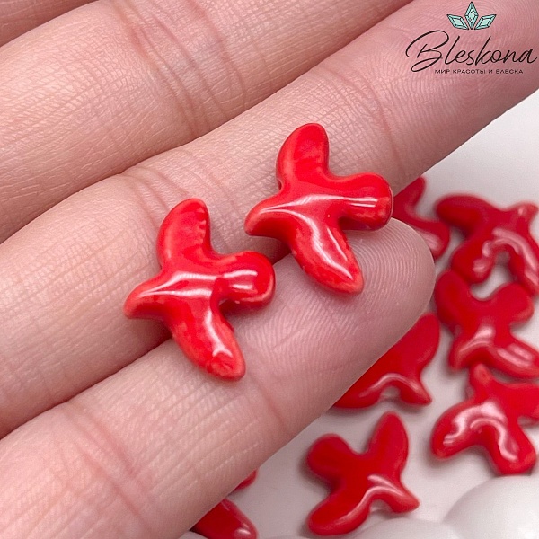 17*13,5 мм Керамика бусина Голубь красный (Птица)