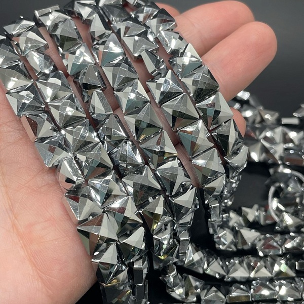 8 мм, Стекло Lux форма квадрат огранка №23 (6)