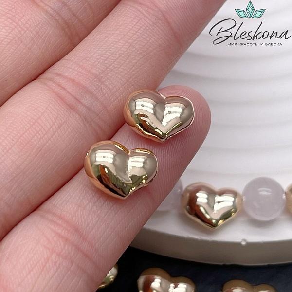 8,7*11,7 Цвет золото, Бусина сердце гладкое