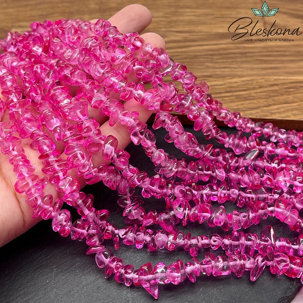 Крошка Кварц тонированный фуксия (имитация) ширина бусин ~ 7-9 мм