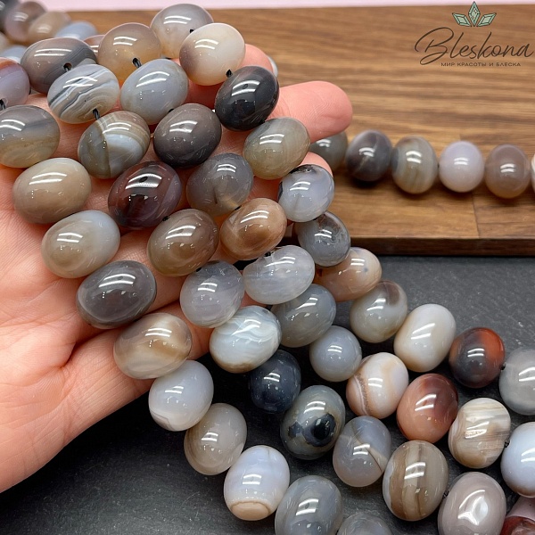 Агат серый №1 галтовка 12*16 мм 