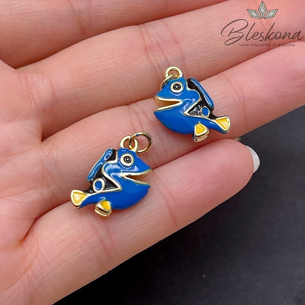 17*4,5 мм Цвет золото, Подвеска рыбка синяя эмаль