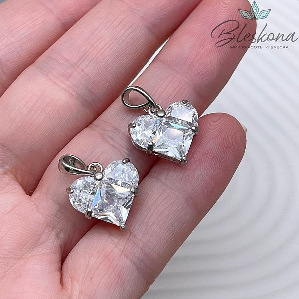 14,5*14 мм Цвет серебро, Подвеска Сердце цирконы 