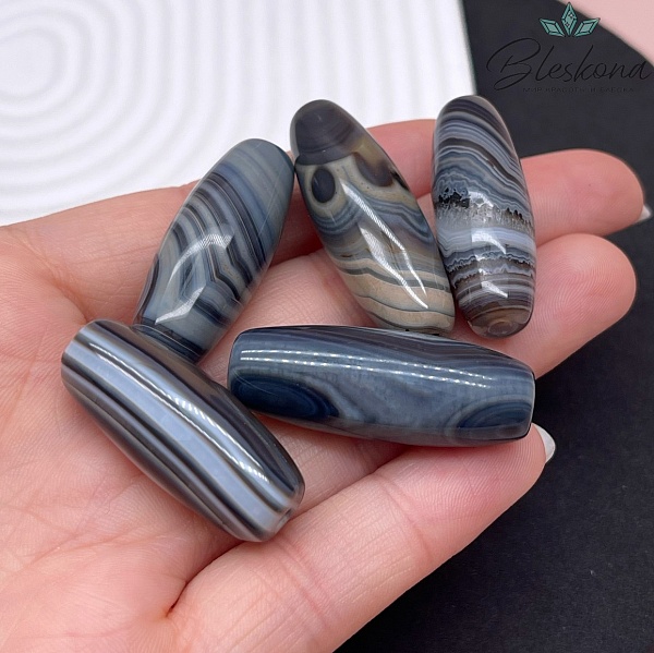 Дзи природные серо-голубые 30*11 мм