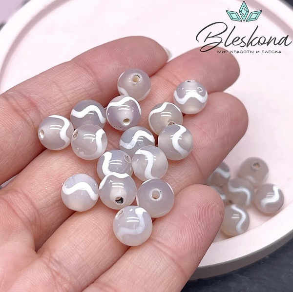 Бусина Дзи Волна серо-белый шар 8 мм уп.15 шт.