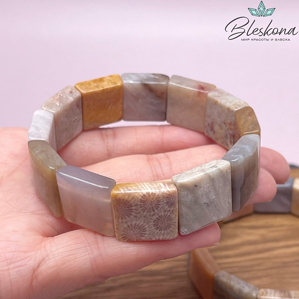 Петоски квадрат с двумя отверстиями сет 18 мм