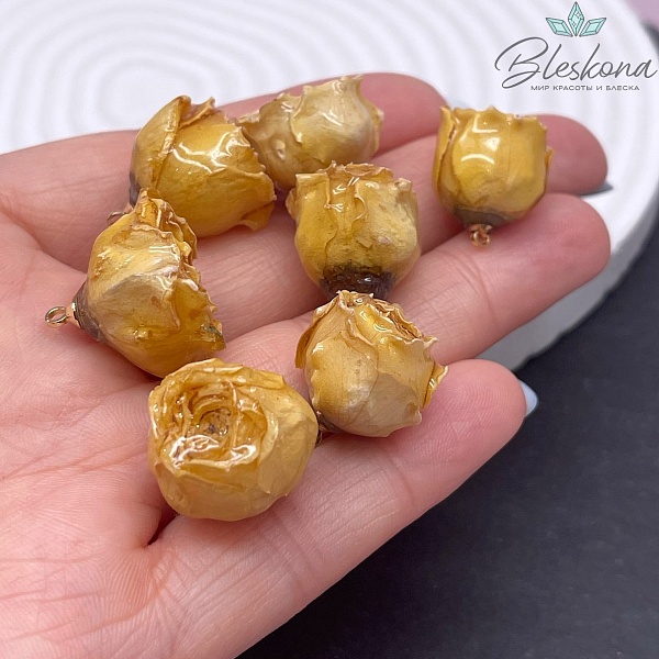 18-22 мм, Цвет золото, Подвеска роза в эпоксидной смоле №6