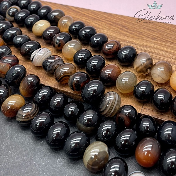 Агат черно- коричневый (тонированный) галтовка 15*18 мм