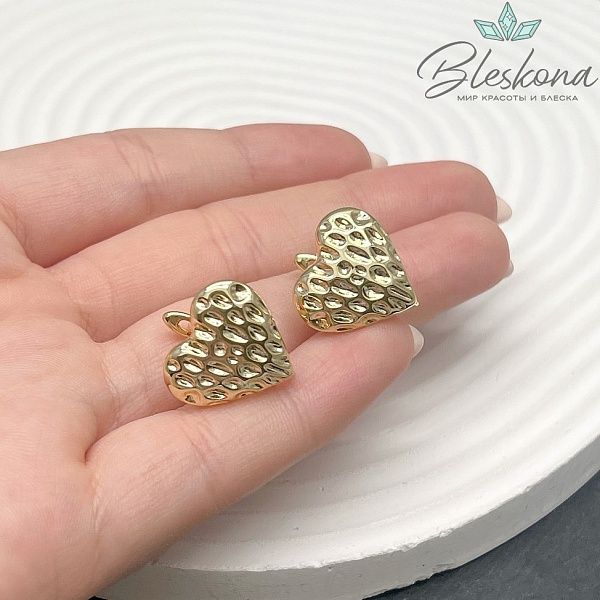 17 мм Цвет золото Швензы Сердце рельефное Люкс