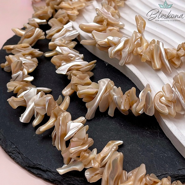 Перламутр карамельный сколы 15-30 мм