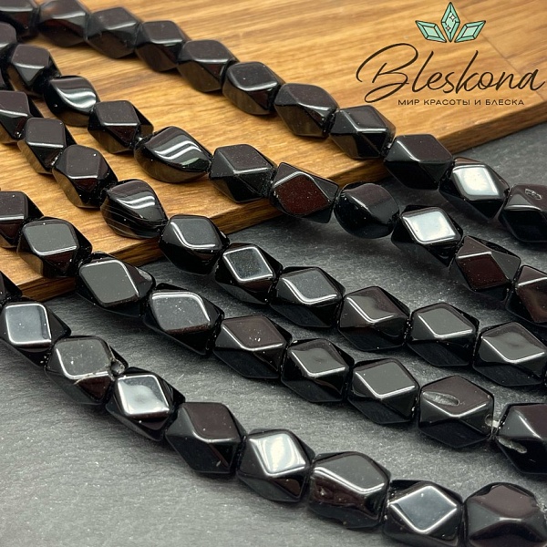 Агат черный с прожилками фриформ огранка 11*9 мм
