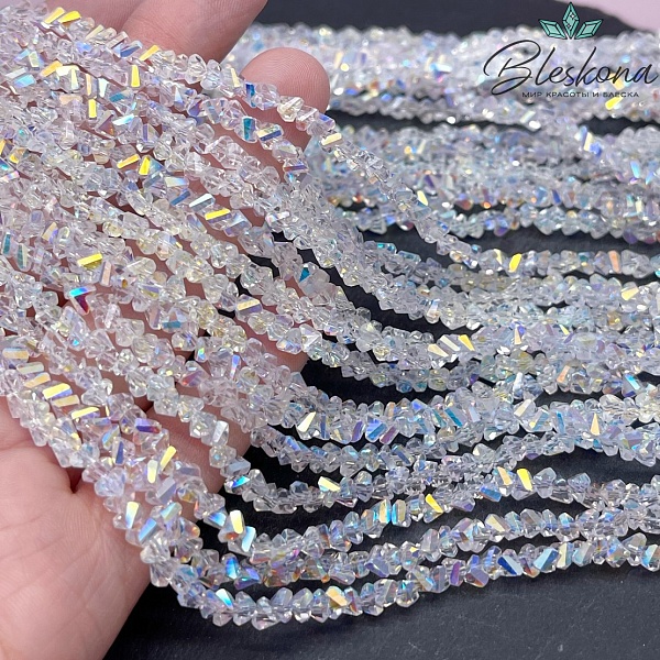 Чешское стекло №29 4,5 мм треугольник