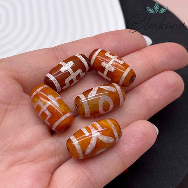 Бусина Дзи Большой человек (Аристократ) бело-коричневый бочонок 20*10 мм