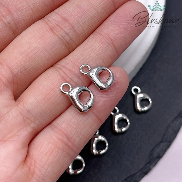 13 мм Цвет серебро, Буква гладкая D