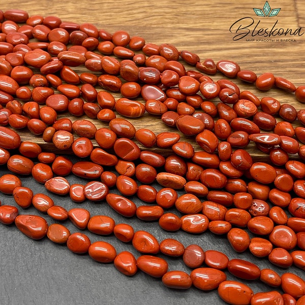 Яшма красная галтовка 8-10 мм