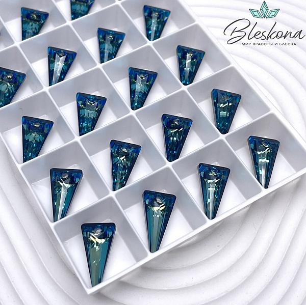 6480 Spike 18мм Crystal Bermuda Blue P