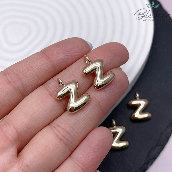 18 мм, Цвет золото, Буква объемная Z