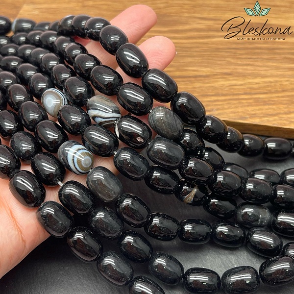 Агат черный с прожилками бочата 14*10 мм №1