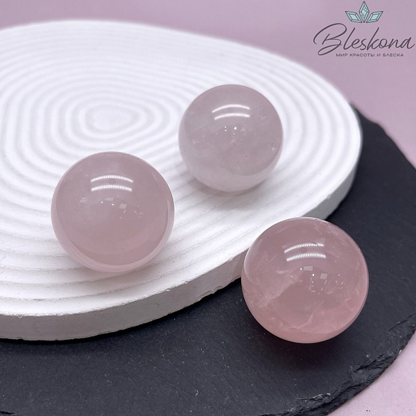 Розовый кварц шар 30 мм