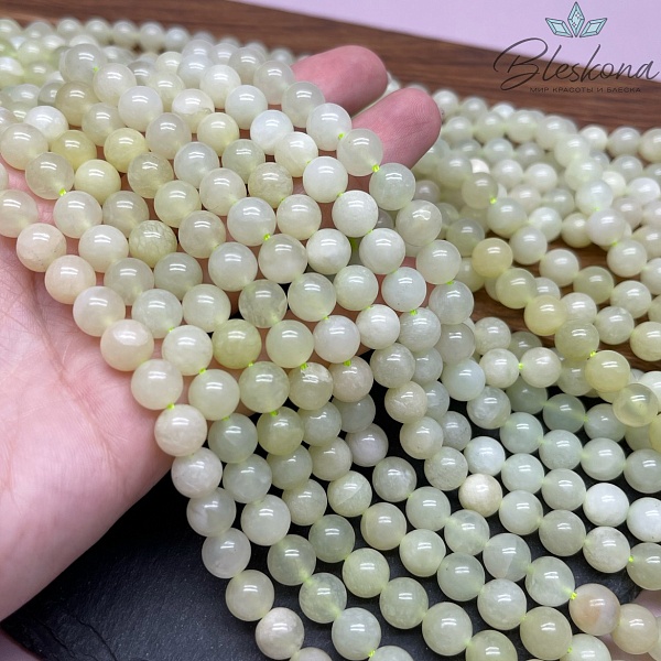 Жадеит зеленый №3 8 мм