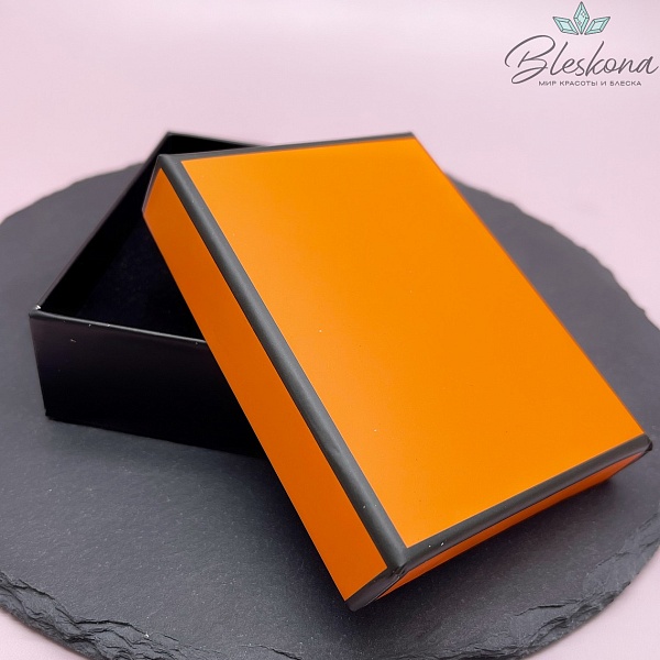 Коробка Оранжево-черная черная подложка 9*7*3 см