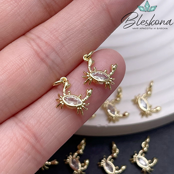 9,3*9 мм Цвет золото, Подвеска Краб циркон