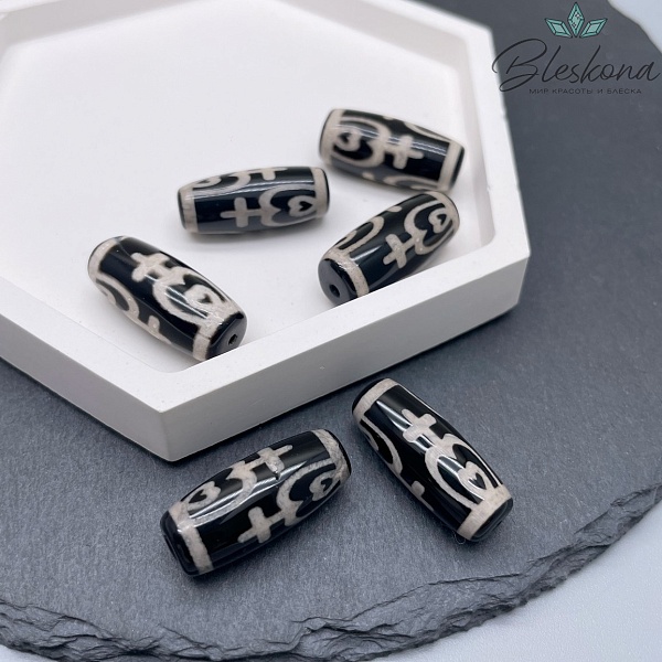 Бусина Дзи Нектарный сосуд Изобилия черно-белый бочонок 25*11 мм