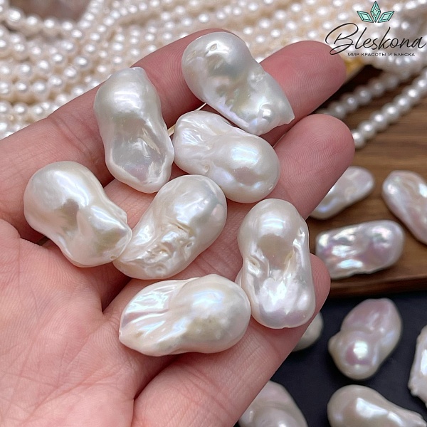 Жемчуг Барокко крупный белый штучно ~ (22-25)*(13-15) мм 