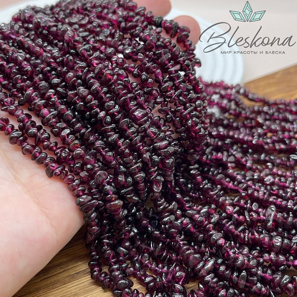 Крошка Гранат фиолетовый ширина бусин ~ 5-6 мм