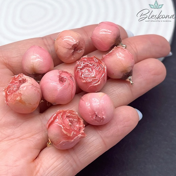 15-19 мм, Цвет золото, Подвеска роза в эпоксидной смоле №3