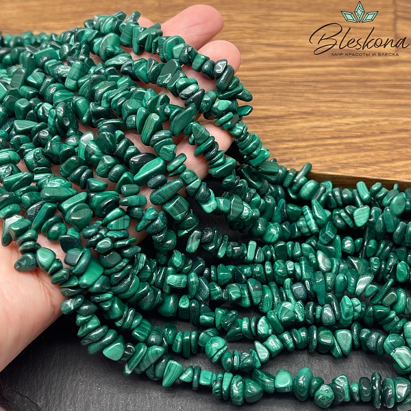 Крошка Малахит ширина бусин №2 ~ 7-9 мм