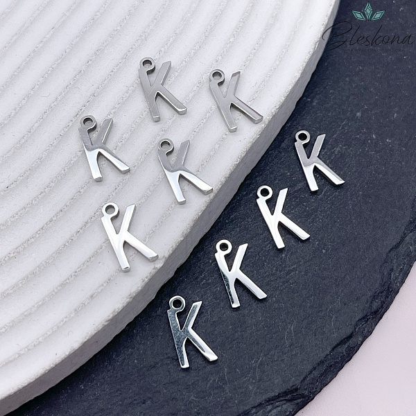 12 мм Цвет серебро, Буква K основа сталь 