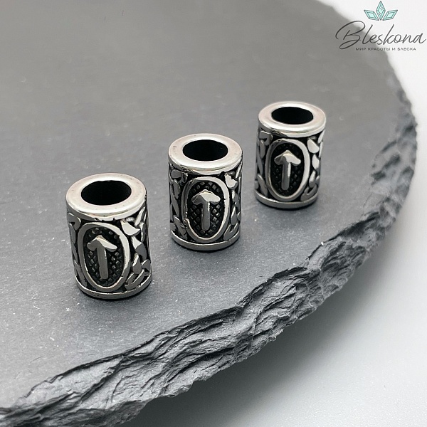 Руна Тейваз - руна воина, цвет серебро 10*13 мм