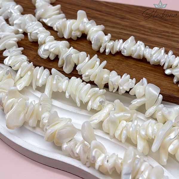 Перламутр белый сколы 10-23 мм