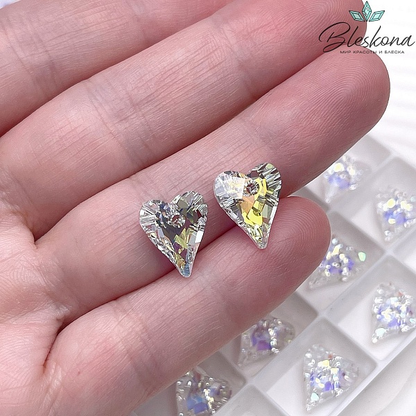 6240 Wild Heart Pendant 12 мм Crystal Aurore Boreale (AB)