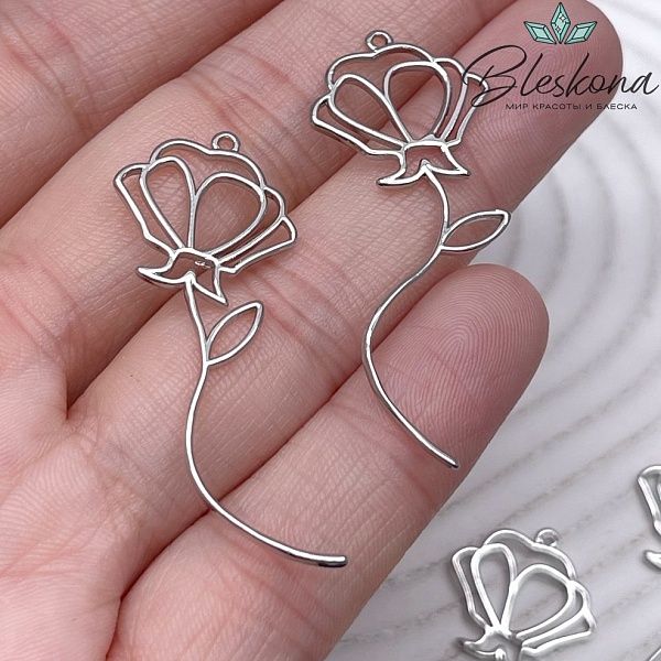 39*16,8 мм Цвет серебро, Подвеска Роза контур