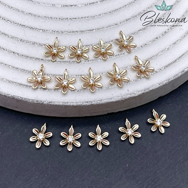 9*6,7 мм Цвет золото, Подвеска цветок с цирконом
