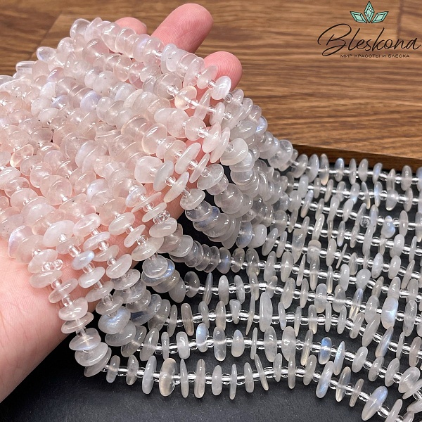 Лунный камень сколы шлифованные (2-4)*(7-11) мм 