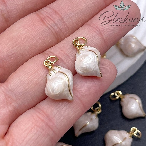 18*12 мм Цвет золото, Подвеска ракушка бежевая эмаль